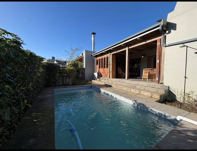 3 BEDROOM HOUSE FOR SALE IN CROSSWAYS FARM VILLAGE